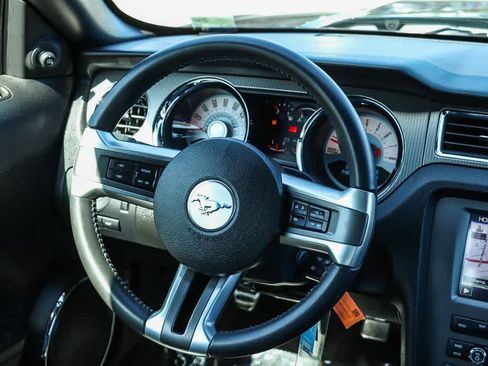 Used 2011 Ford Mustang GT Premium w/ Electronics Pkg RWD image 14