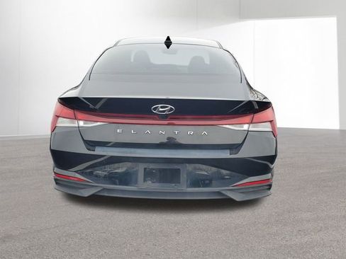 Used 2023 Hyundai Elantra SEL w/ Convenience Package image 15