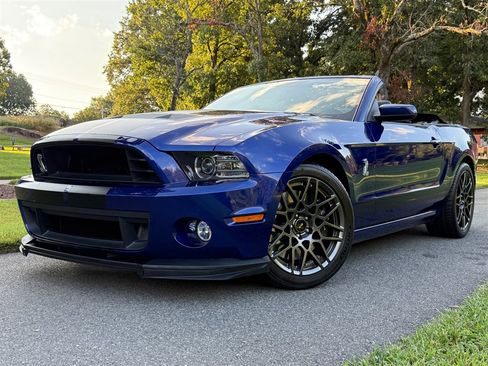 Used 2014 Ford Mustang Shelby GT500 w/ Equipment Group 821A RWD image 6
