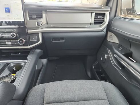 Certified 2024 Ford Expedition Max XLT AWD/4WD image 10