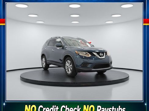 Used 2016 Nissan Rogue SV FWD image 1