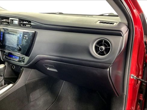 Used 2017 Toyota Corolla LE image 22