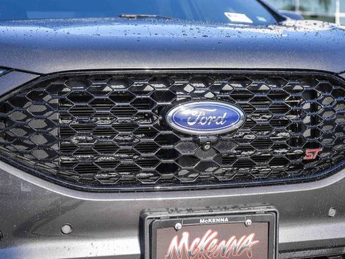 Used 2019 Ford Edge ST w/ Equipment Group 401A AWD/4WD image 5