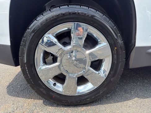 Used 2016 GMC Terrain SLT w/ Open Road Package AWD/4WD image 10