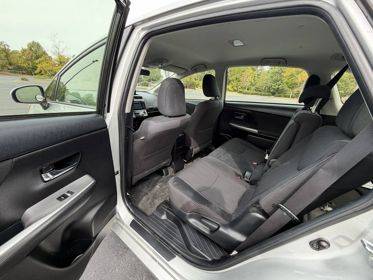 Used 2015 Toyota Prius V Three FWD image 11
