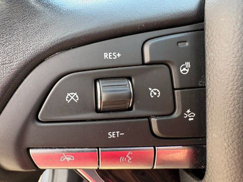 Used 2021 Cadillac XT6 Premium Luxury FWD image 14