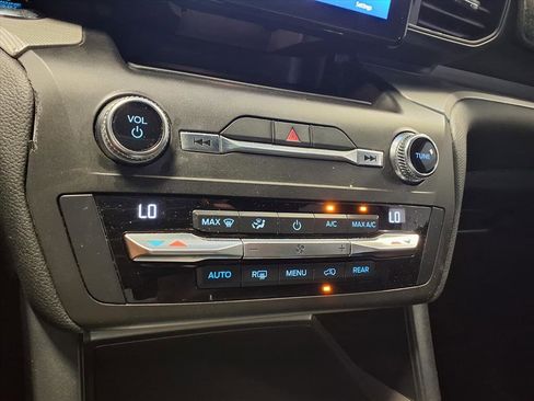 Used 2020 Ford Explorer XLT w/ Class III Trailer Tow Package image 27