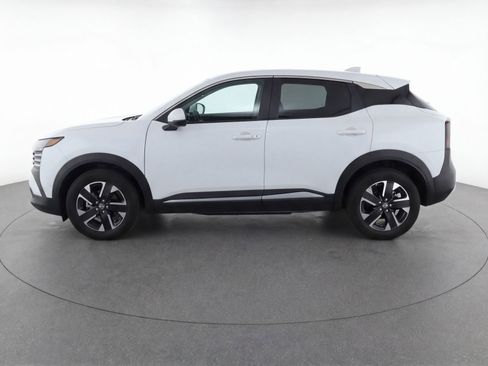 Used 2025 Nissan Kicks SV AWD/4WD image 5