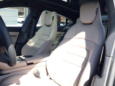 New 2026 Porsche Taycan image 5