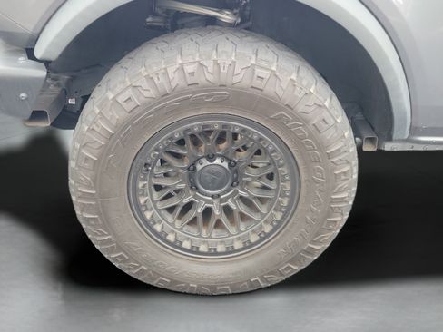 Used 2023 Ford Bronco 2-Door AWD/4WD image 30