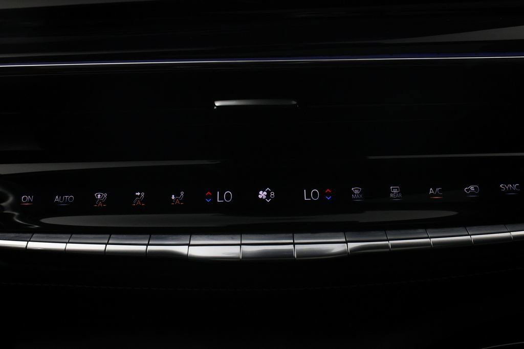 Used 2024 Cadillac Escalade V w/ LPO, ONYX Package AWD/4WD image 29