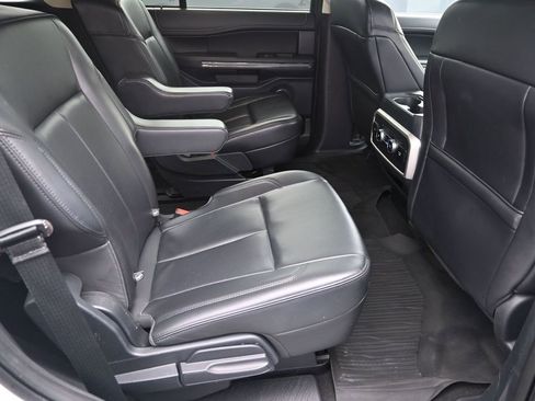Used 2024 Ford Expedition XLT RWD image 35