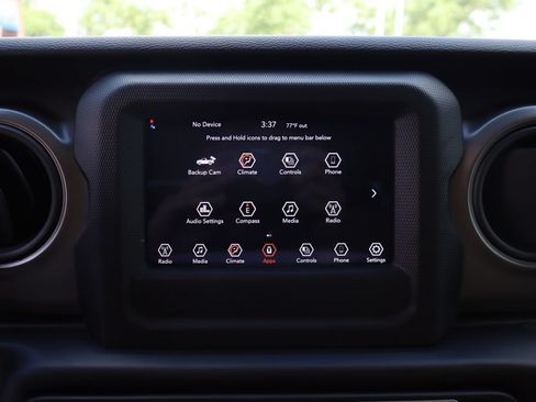 Used 2022 Jeep Gladiator Sport AWD/4WD image 23