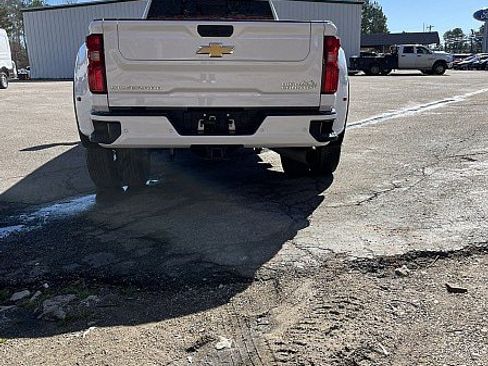 Used 2022 Chevrolet Silverado 3500 High Country image 6