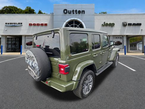 Used 2024 Jeep Wrangler High Altitude AWD/4WD image 4