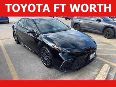 Used 2025 Toyota Camry SE w/ Multimedia Upgrade Package