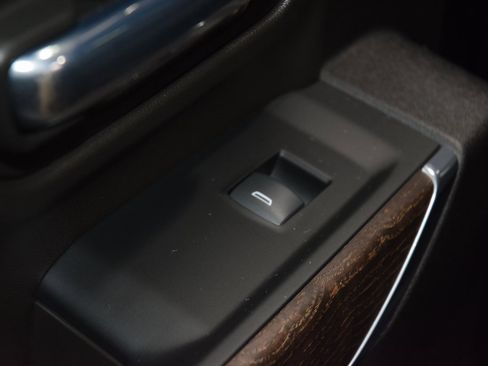 Used 2023 GMC Sierra 2500 Denali w/ Denali Ultimate Package image 48