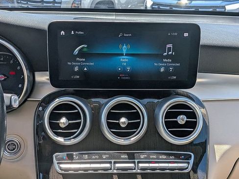 Used 2020 Mercedes-Benz GLC 300 image 18