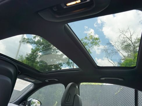 Certified 2025 Mercedes-Benz C 300 4MATIC Sedan image 16