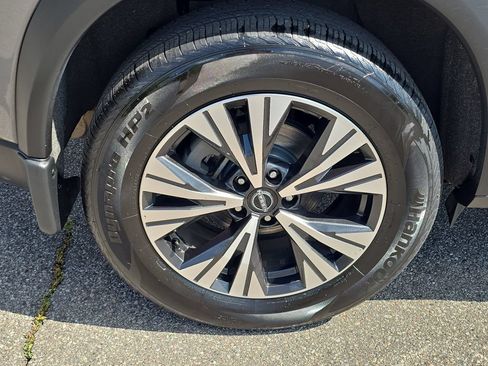 Used 2023 Nissan Rogue SV w/ SV Premium B Package AWD/4WD image 30