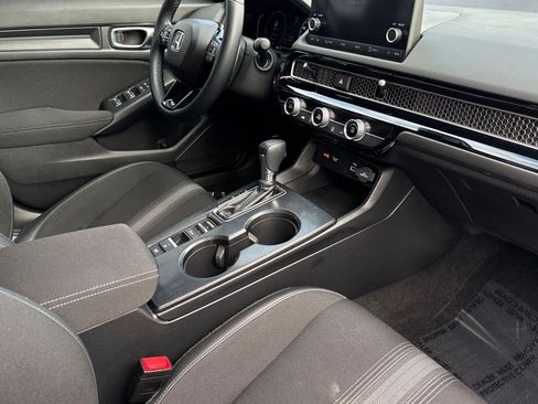 Used 2023 Honda Civic Sport image 31