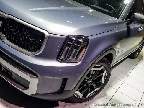 Used 2025 Kia Telluride EX w/ EX Captain's Chair Package AWD/4WD image 8
