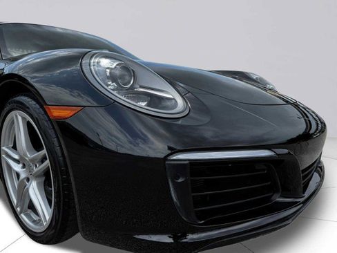 Used 2019 Porsche 911 Targa 4 image 11
