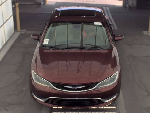 Used 2015 Chrysler 200 Limited w/ Convenience Group FWD image 2