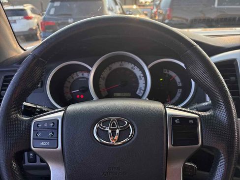 Used 2013 Toyota Tacoma PreRunner w/ SR5 Pkg RWD image 15