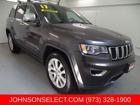 Used 2017 Jeep Grand Cherokee Limited AWD/4WD image 1