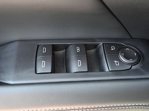 Used 2026 GMC Terrain Elevation FWD image 15