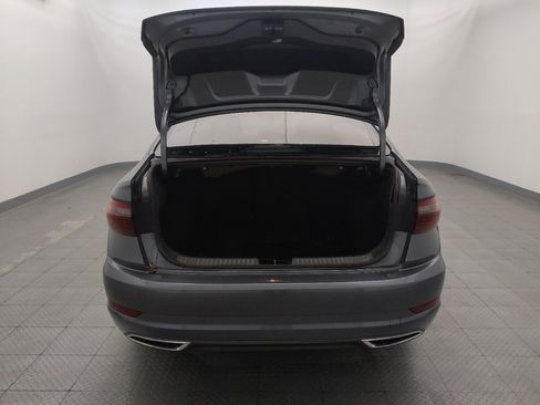 Used 2021 Volkswagen Jetta R-Line w/ R-Line Cold Weather Package FWD image 29