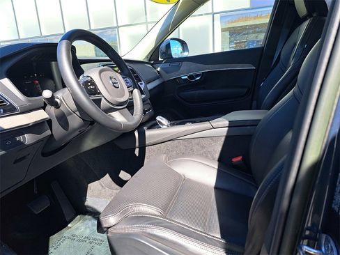 Used 2023 Volvo XC90 T8 Ultimate image 22
