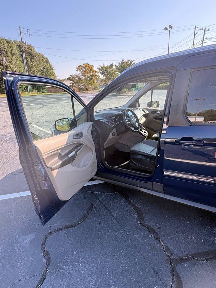 Used 2017 Ford Transit Connect Titanium FWD image 9