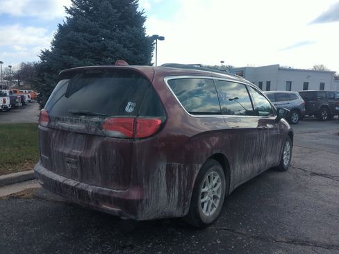 Used 2020 Chrysler Voyager Lxi image 6