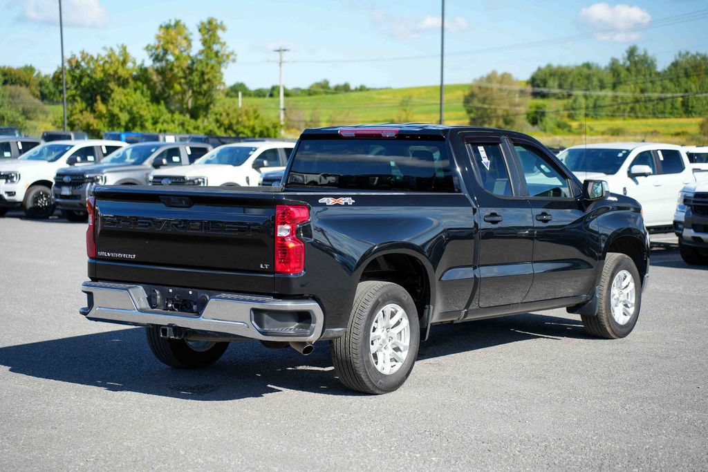 Used 2026 Chevrolet Silverado 1500 LT AWD/4WD image 5