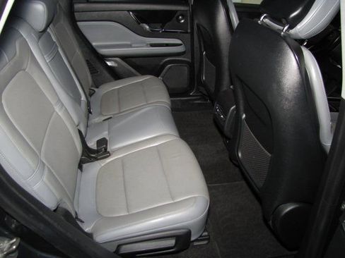 Used 2020 Lincoln Corsair Reserve image 18