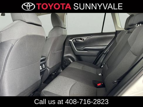Used 2024 Toyota RAV4 XLE FWD image 5