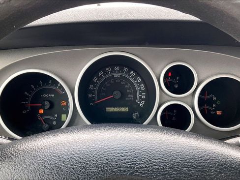 Used 2010 Toyota Tundra 2WD CrewMax image 11