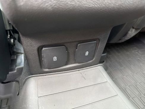 Certified 2025 Lincoln Corsair Reserve AWD/4WD image 19