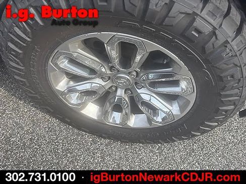 Used 2023 RAM 1500 Laramie AWD/4WD image 6