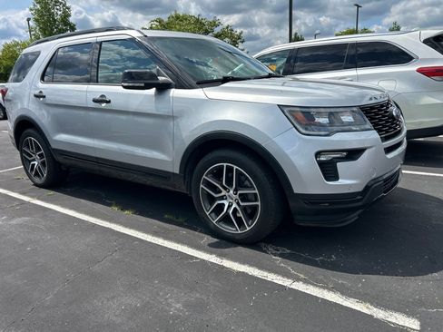 Used 2019 Ford Explorer Sport AWD/4WD image 2