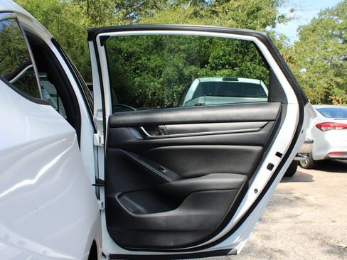 Used 2019 Honda Accord Sport image 27
