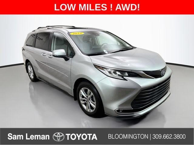 Used 2024 Toyota Sienna Limited AWD/4WD image 1