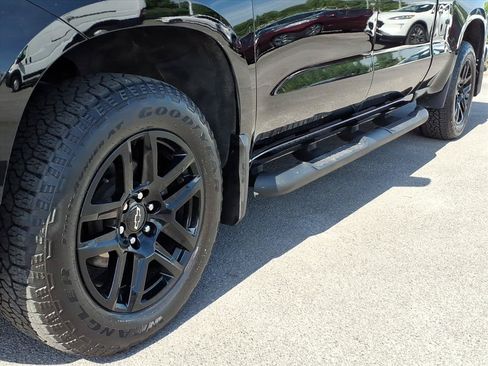 Used 2024 Chevrolet Silverado 1500 RST w/ Z71 Off-Road Package AWD/4WD image 9
