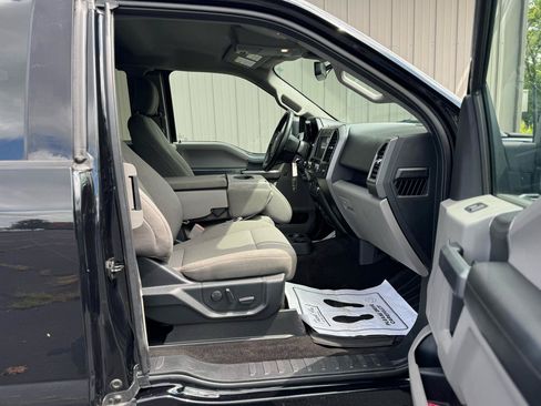 Used 2019 Ford F150 XLT w/ Equipment Group 302A Luxury AWD/4WD image 12