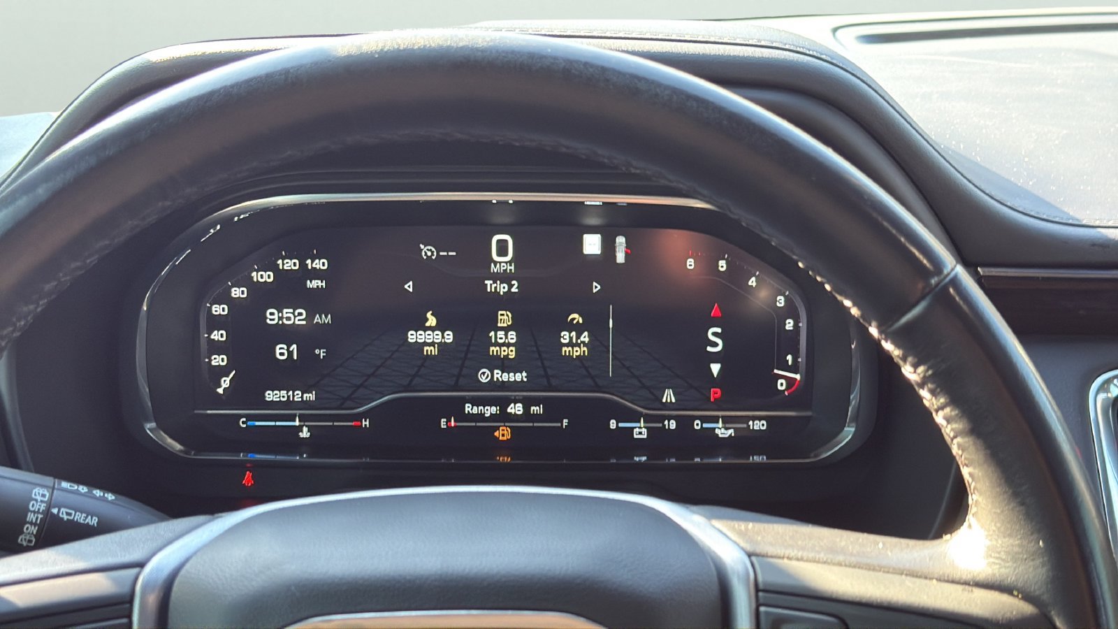 Used 2023 GMC Yukon XL SLE RWD image 10