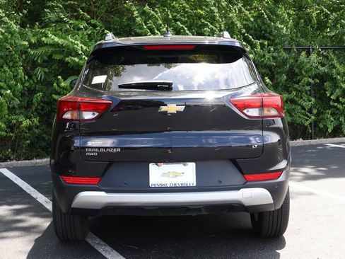 Used 2024 Chevrolet TrailBlazer LT w/ Convenience Package AWD/4WD image 9