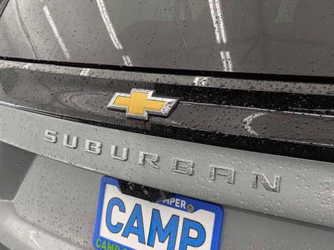 Used 2025 Chevrolet Suburban High Country w/ Sun And Tow Package image 13