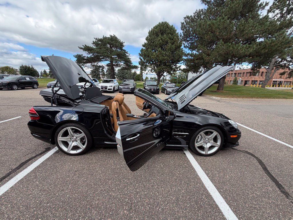 Used 2012 Mercedes-Benz SL 550 image 44